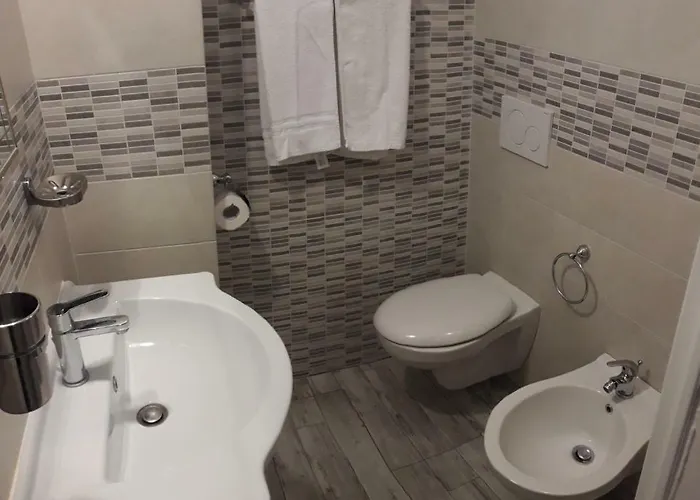 伊迪酒店 2* 里米尼