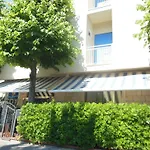 Edy Hotel 2*
