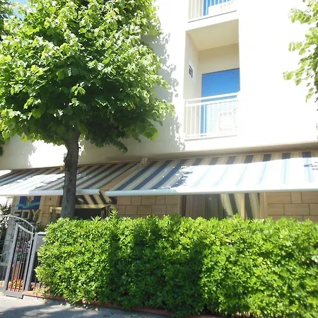Edy Otel 2*