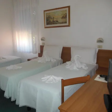 Edy Otel 2*