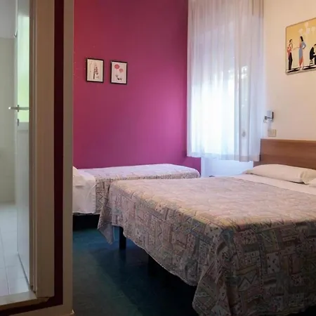 Edy Otel 2*