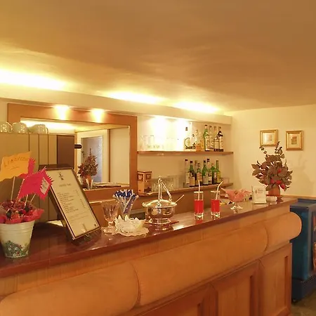 Edy Hotel 2*