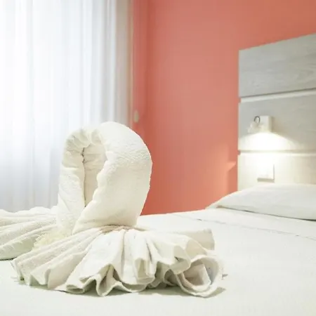 伊迪酒店 2* 里米尼